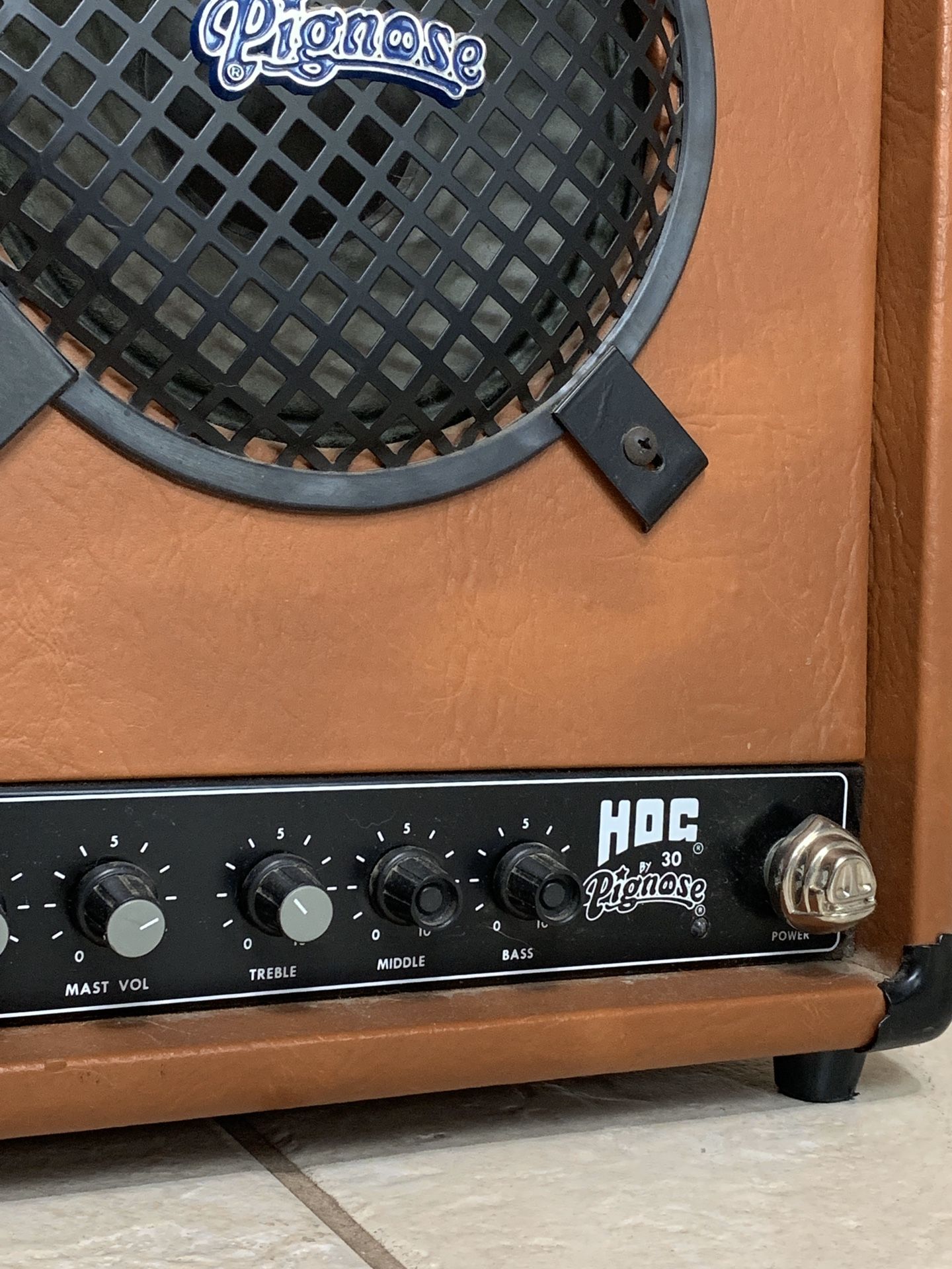 HOG 30 By PIGNOSE - BASS GUITAR AMPLIFIER *LIKE NEW* | Missing POWER Cord