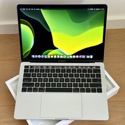 2.9GHz MacBook Pro Touch Bar 256GB SSD 8GB RAM i5 CPU Retina Display 13” Faster Than Air 