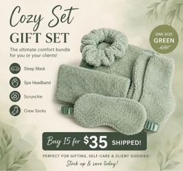 Cozy Set w/ Sleep Mask, Spa Headband, Scrunchie & Crew Socks - One Size - Green