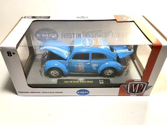 M2 Machines 1952 VW Beetle Deluxe Model 1:24 Scale