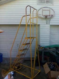 Ladder on wheels