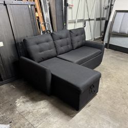 Sectional Sofá $330
