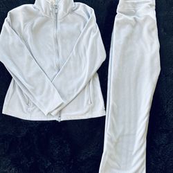 Cheetah Brand Baby Blue Women’s Fleece Set