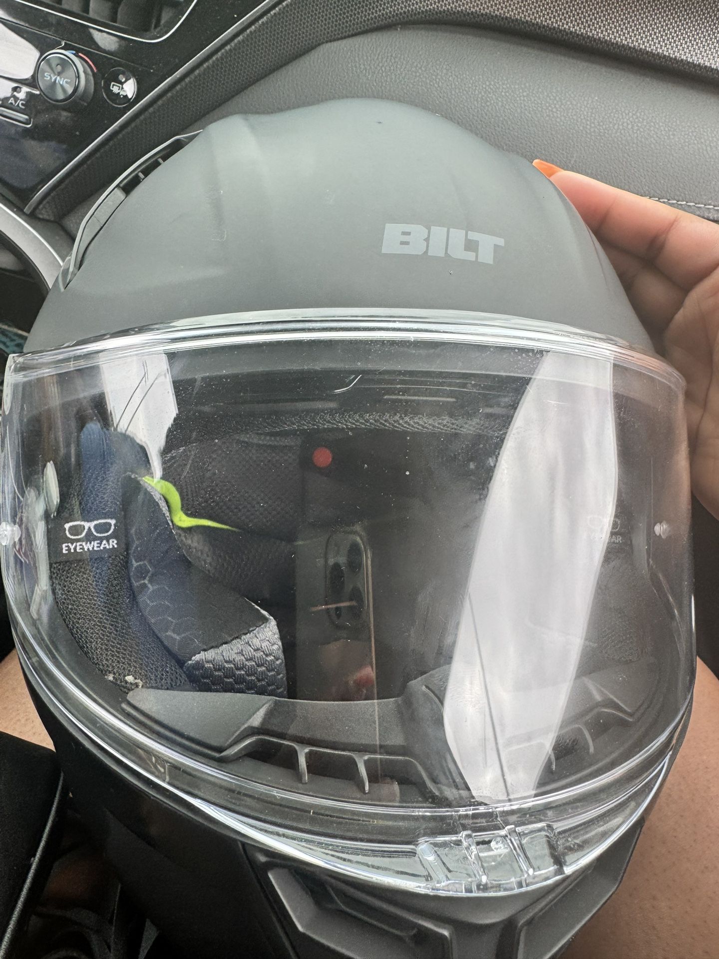 BILT MOTORCYCLE HELMET