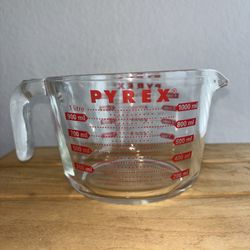 Vintage PYREX Corning 4-cup (1 quart) glass measuring cup rare model #22