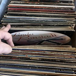 Lot Of 900 vinyl records 