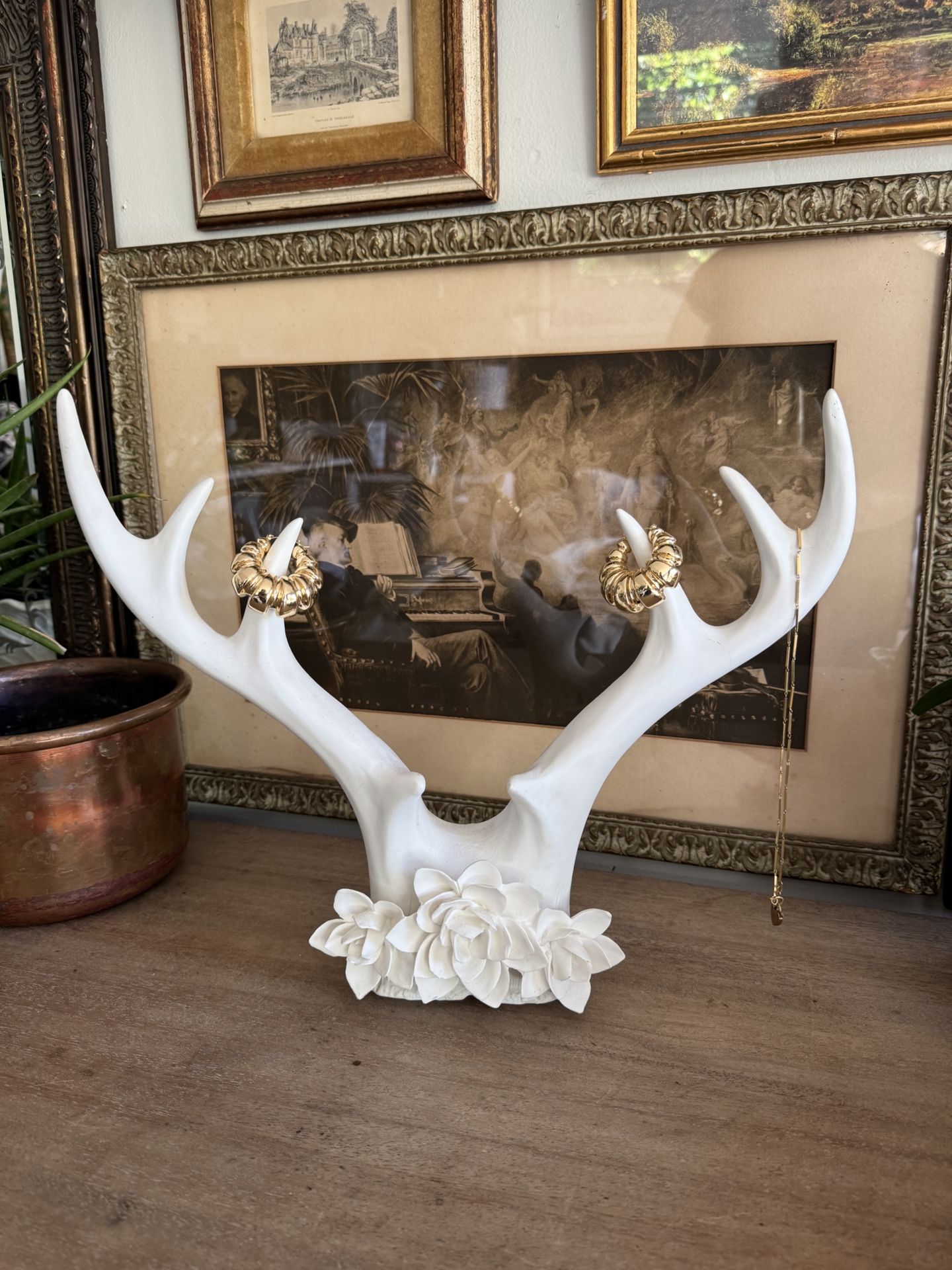 White Antler Floral Wall Hanging Free Stand Jewelry Holder Display Organize Necklace Bracelet Ring