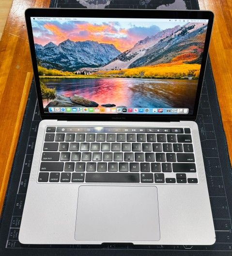 Apple MacBook Pro 13” 2020 TouchBar Core i5 8GB 256GB Fully Functional