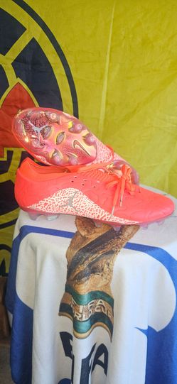 adidas F50 Elite Laceless x Lamie Yamal FGJordan Tiempo Maestro Elite SE
Jordan Tiempo Maestro Elite SE
adidas F50 Elite Laceless x Lamie Yamal FG