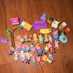 Peppa Pig/ Bluey Figures