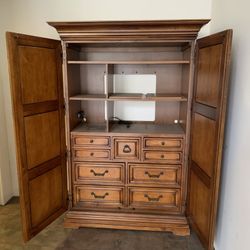 BLOWOUT SALE! - Elegant Antique Wooden Cabinet - A Majestic Storage and Display Solution!
