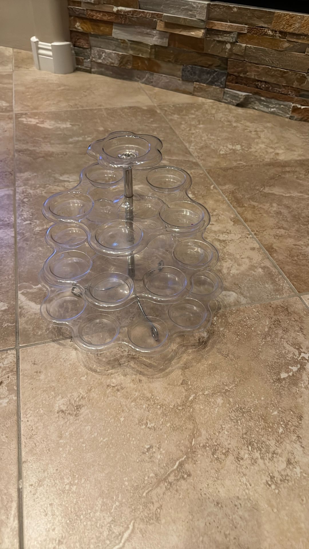 24 cupcake stand holder - clear 