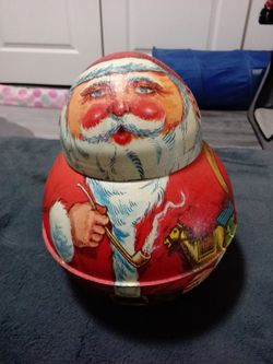 Vintage 1980 Santa tin