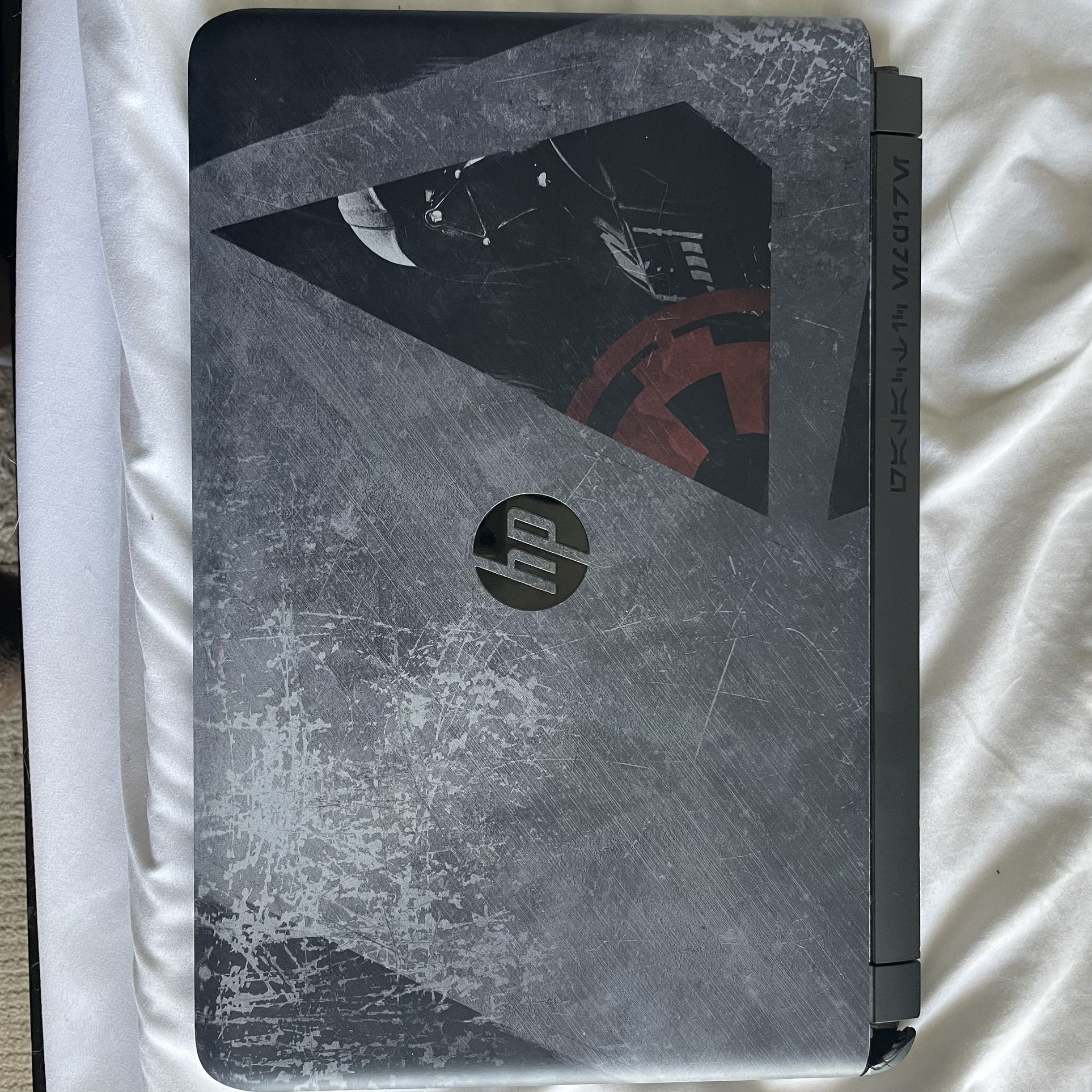 HP - Star Wars Special Edition 15.6" Laptop - Intel Core i7 - 8GB Memory - 1TB Hard Drive - Darkside Black