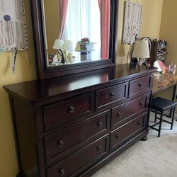7 Drawer Dresser with Mirror