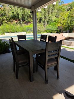 Macy's Dining Set