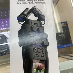Zoom H6 Studio
