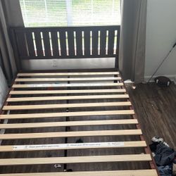 ZINUS Queen Size Bed Frame
