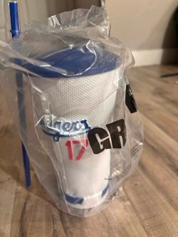 Shohei souvenir cup. Allows you to get free refills throughout the entire season.