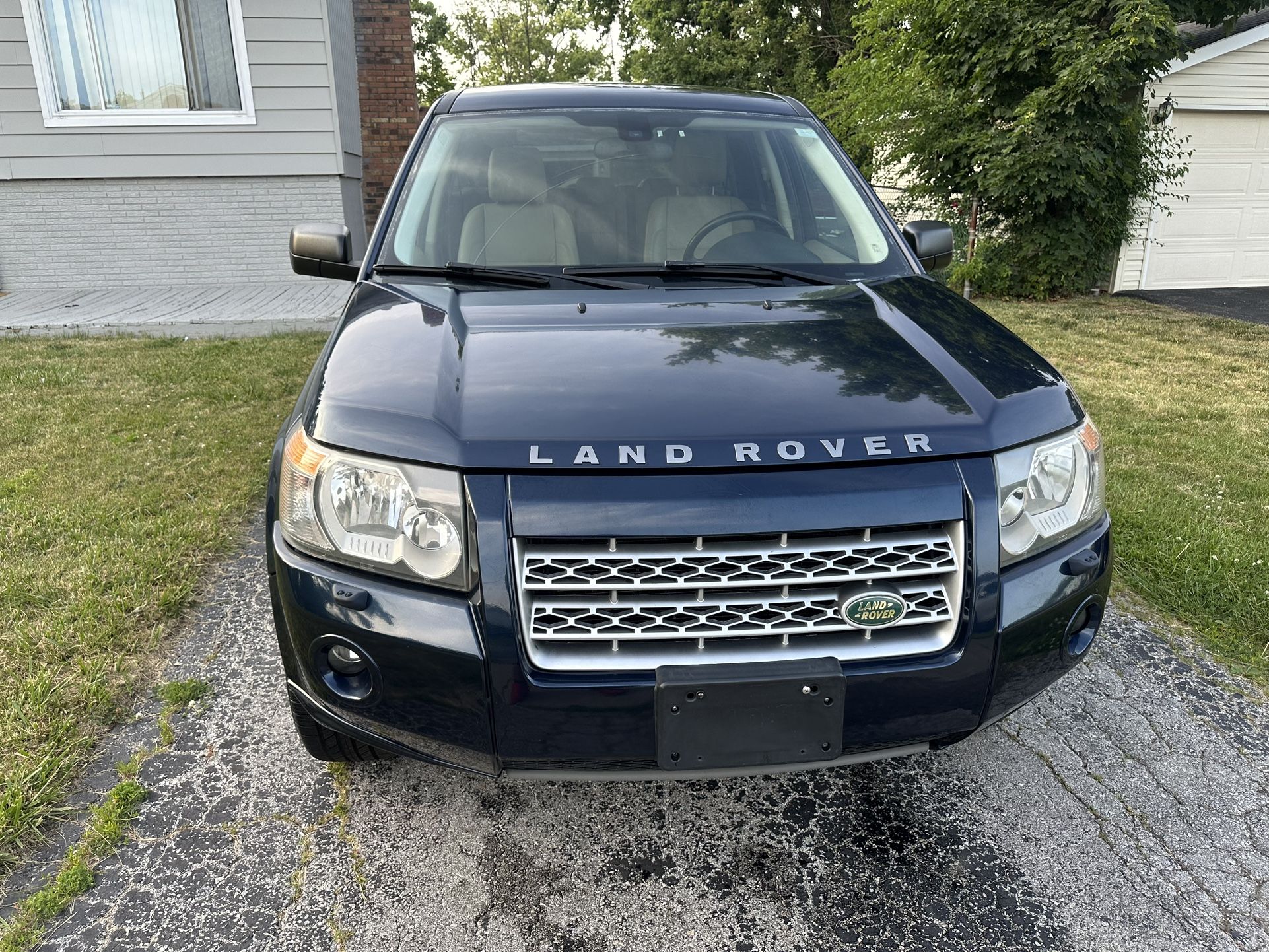 2009 Land Rover LR2