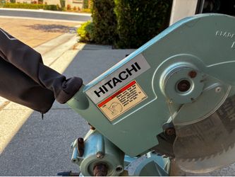 Hitachi C10FCH2 10" Compound Miter Saw 120V 15A 4900RPM