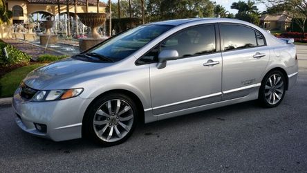 2009 Honda Civic SI 6 speed SUPERCHARGER!