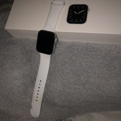 Apple Watch Series 5 44 Mm Silver 