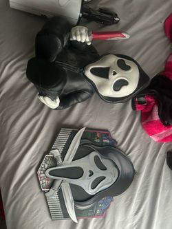 Ghostface Halloween stuff