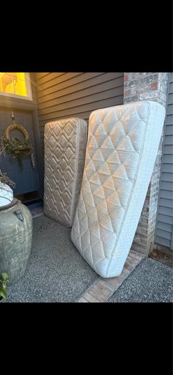2 twin mattress
