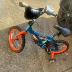 Hot Wheels Boys Bike 