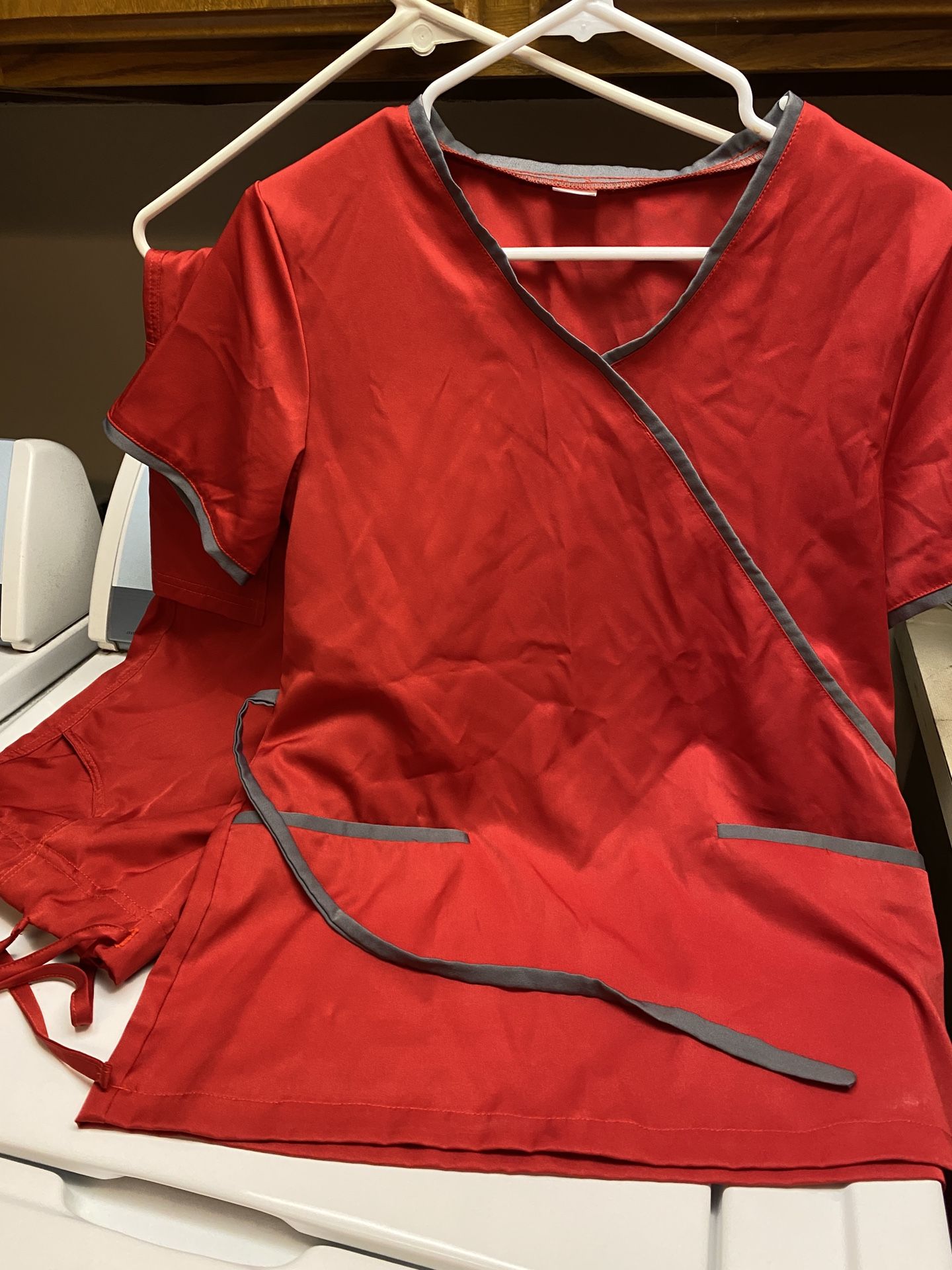 Red Scrubs Med Top & Lg Bottoms