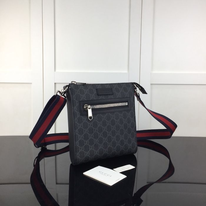 New Authentic Gucci GG Supreme Black/Grey Messenger Bag