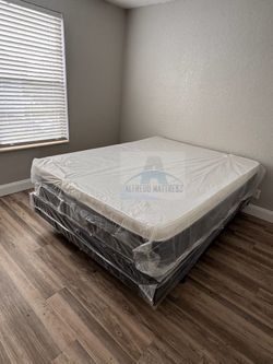 Queen mattress pillow top set with box spring (2pc - new) NEW KING-QUEEN-FULL-TWIN SIZE SETS MATTRESS AND BOX SPRING
