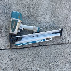 Makita An923