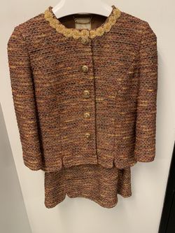 St John Couture Size 6