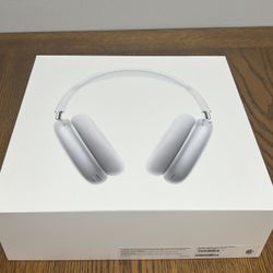 AirPod Pro Max - Silver for Sale in Bethlehem, PA - OfferUp