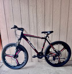 Vilano mountain bike 26”