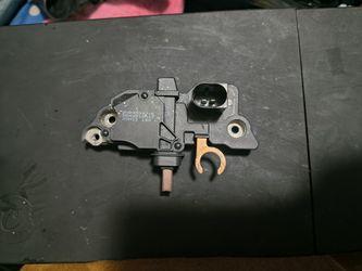 Voltage Regulator W211 W219 E320 E500 Cls500