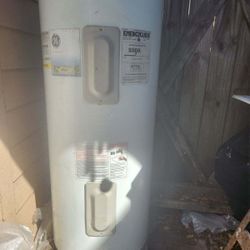 GE 40 Gallon Electric Water Heater