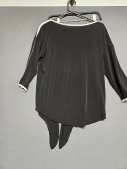 Chico's Black Asymmetrical Hem Top with Contrast Trim Size 1