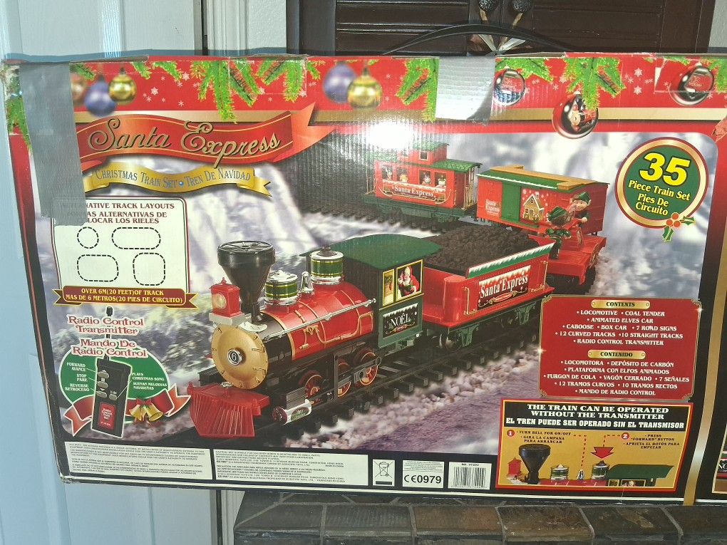 NORTH POLE EXPRESS RADIO CONTROL TRAIN SET