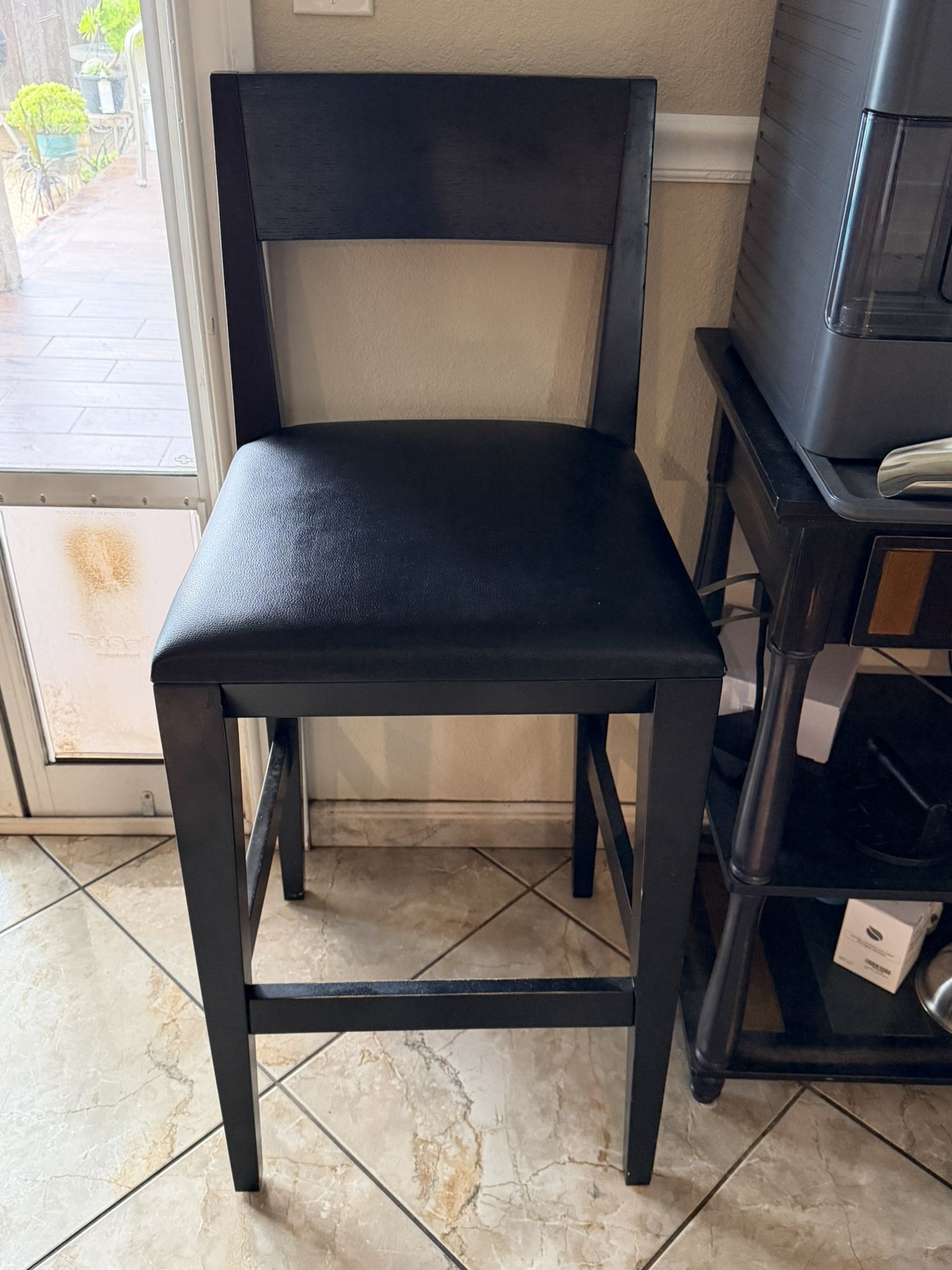 Black Cushioned Bar Chair