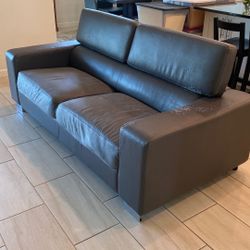 Grey Couch And Large Chairs