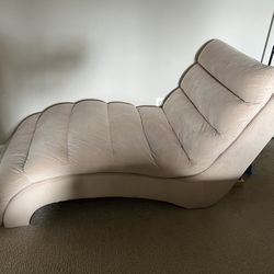 Relaxing chair $45
