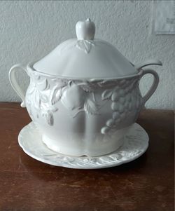 Ivory porcelain punch bowl with ladle