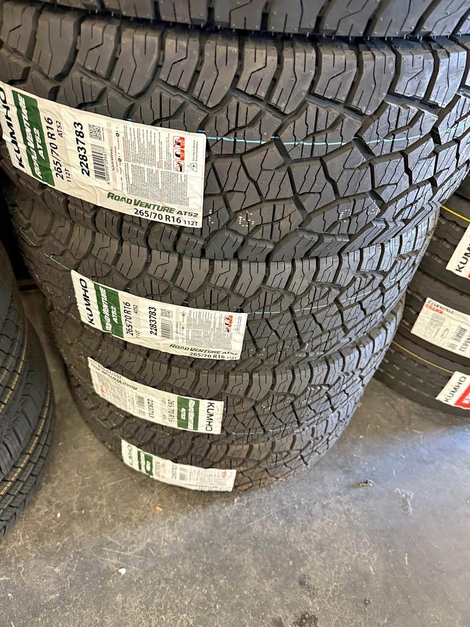 (4) 265-70-16 Kumho Road Venture AT52 Free Install