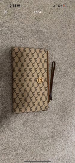 Michael Kores Wallet