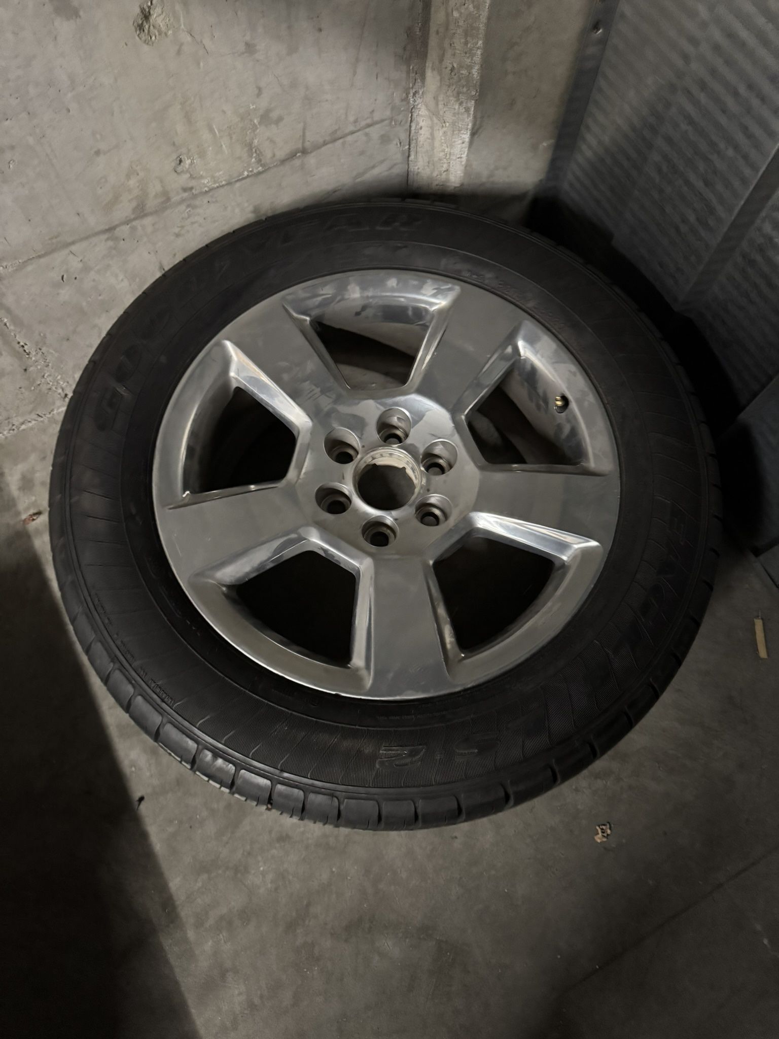 Chevy Silverado Rims With Tire