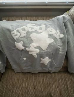 spider hoodie throw me a offer trying to get it gone ASAP