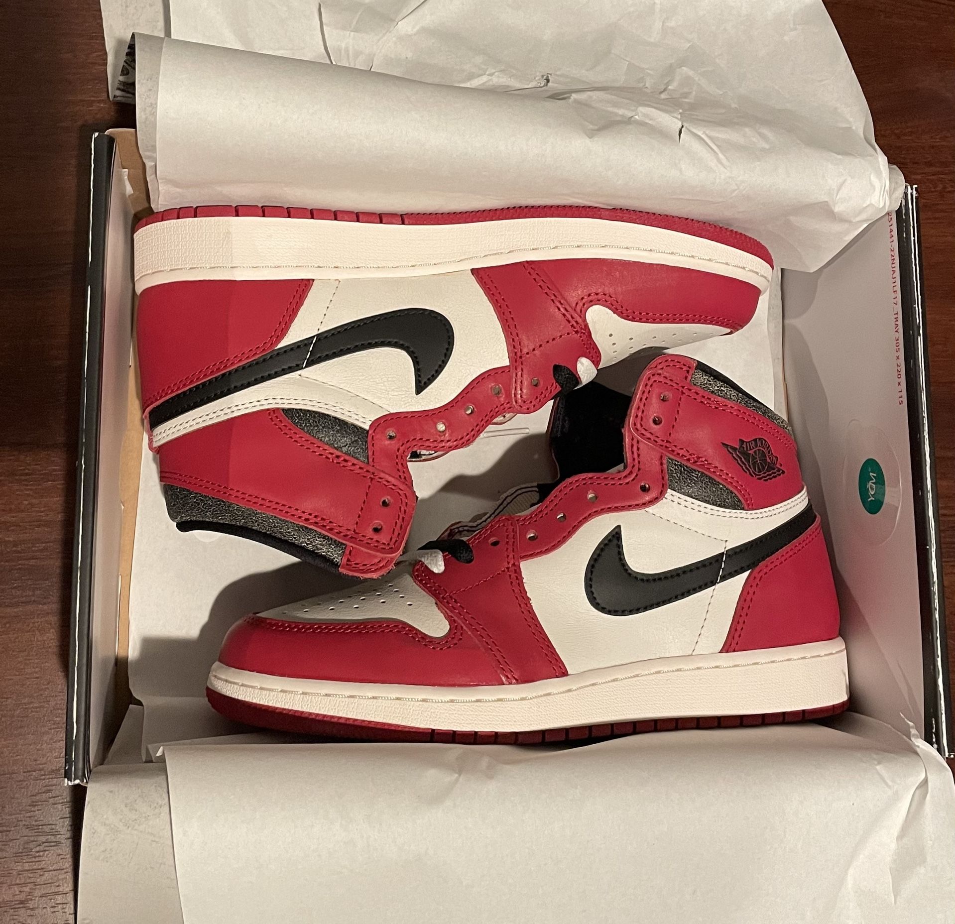 Nike Air Jordan 1 Retro High OG Chicago Lost and Found